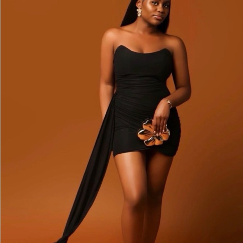 Fashion Nova Black Strapless Mini Dress